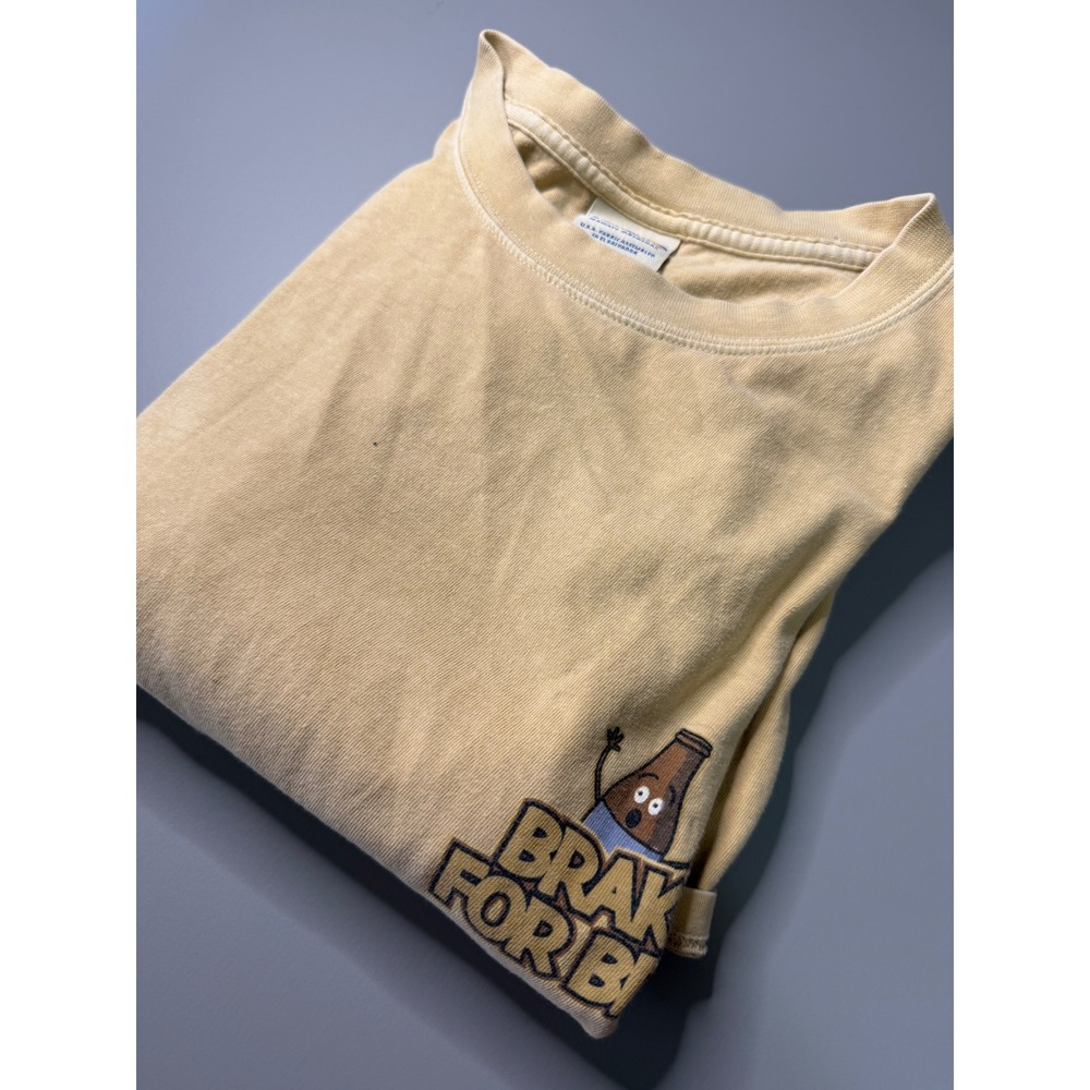 Crazy Shirts Hawaii Mens XXL Beer in the Headlights Graphic T-Shirt Yellow Humor